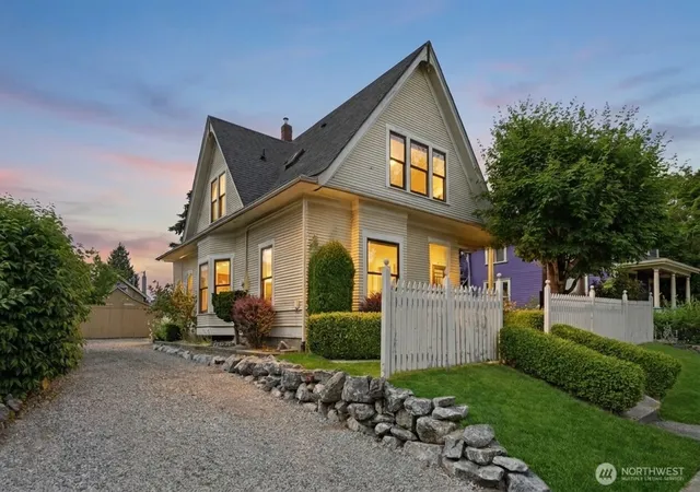 Photo 1 of Sale Pending at 2415 F St, Bellingham, WA 98225 | MLS# NWM2536615 | Listing updated on 2026-09-25
