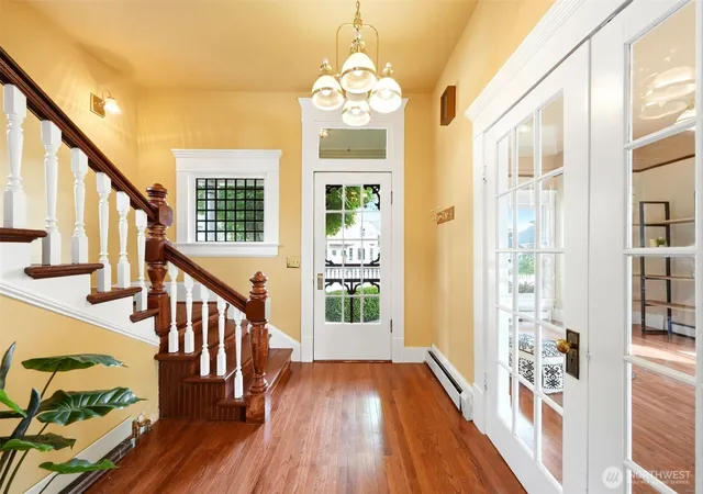 Photo 2 of Sale Pending at 2415 F St, Bellingham, WA 98225 | MLS# NWM2536615 | Listing updated on 2026-09-25