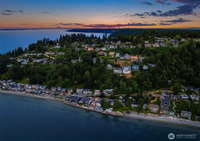Photo 1 of Sale Pending at 2832 Sw 171st Street, Burien, WA 98166 | MLS# NWM2536697 | Listing updated on 2026-09-29
