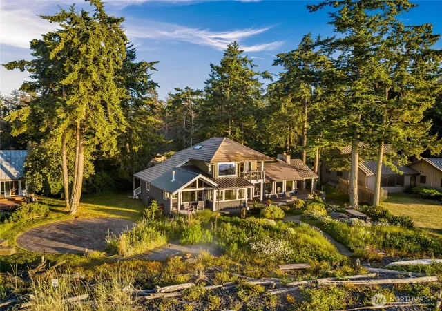 Photo 2 of Single family home for sale at 115 Donahue Ln, Eastsound, WA 98245 | MLS# NWM2536711 | Listing updated on 2026-09-21