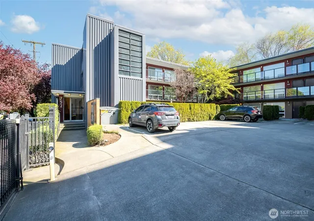 Photo 1 of Condo for sale at 752 Bellevue Ave E #208, Seattle, WA 98102 | MLS# NWM2536752 | Listing updated on 2026-09-21