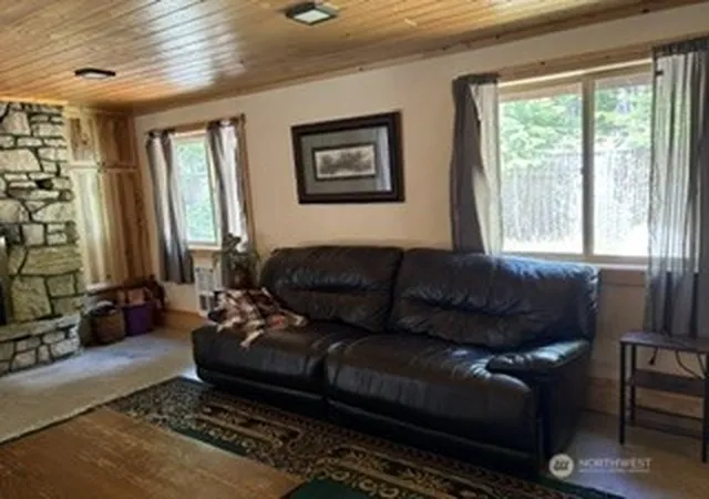 Photo 3 of Single family home for sale at 19045 Gill Crk Rd, Leavenworth, WA 98826 | MLS# NWM2536767 | Listing updated on 2026-09-21