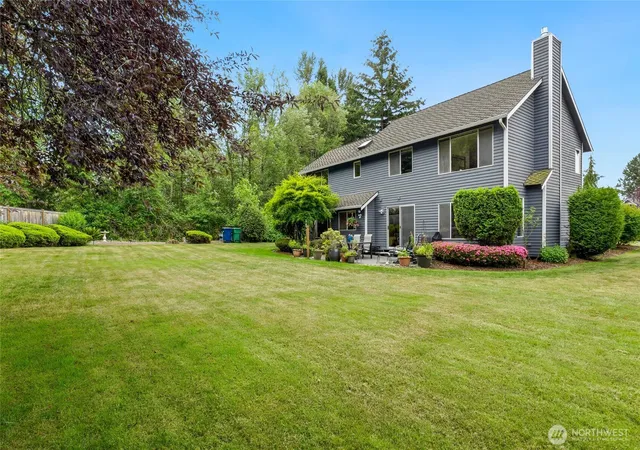 Photo 3 of Single family home for sale at 7634 116th Court Se, Newcastle, WA 98056 | MLS# NWM2536793 | Listing updated on 2026-09-30