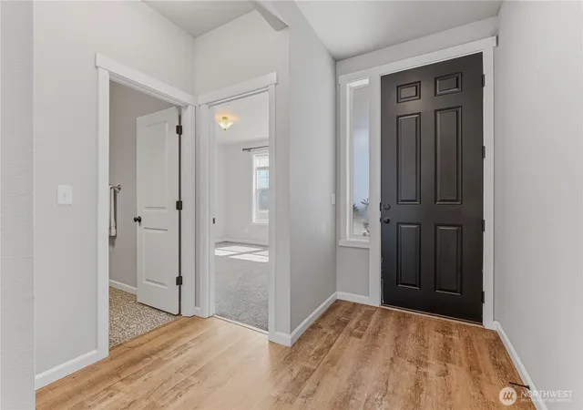 Photo 3 of Single family home for sale at 1001 Redmond Ave, Quincy, WA 98848 | MLS# NWM2536820 | Listing updated on 2026-09-21