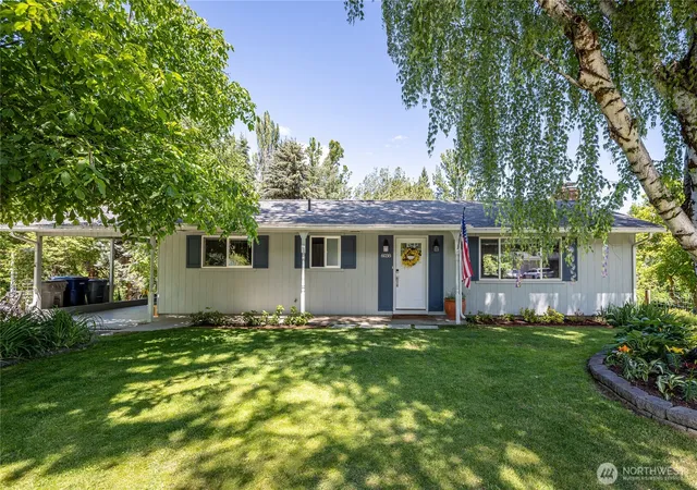 Photo 3 of Single family home for sale at 6038 Hazel Pl, Cashmere, WA 98815 | MLS# NWM2536849 | Listing updated on 2026-09-21