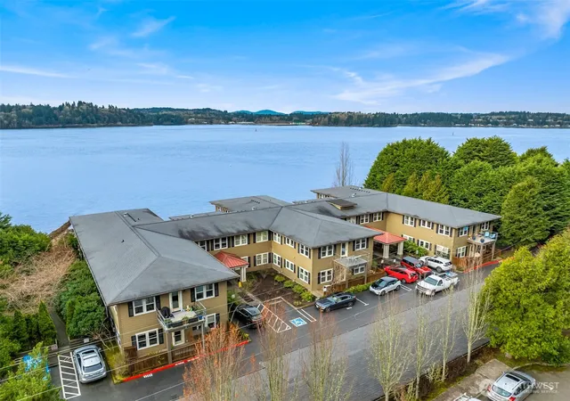 Photo 3 of Condo for sale at 9551 Ne S Beach Dr #3G, Bainbridge Island, WA 98110 | MLS# NWM2536941 | Listing updated on 2026-09-21