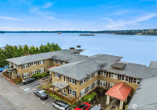 Photo 3 of Condo for sale at 9551 NE S Beach Dr #3G, Bainbridge Island, WA 98110 | MLS# NWM2536941 | Listing updated on 2026-09-21