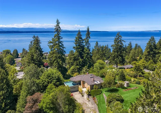 Photo 2 of Sale Pending at 9421 190th Place Sw, Edmonds, WA 98020 | MLS# NWM2536947 | Listing updated on 2026-09-25