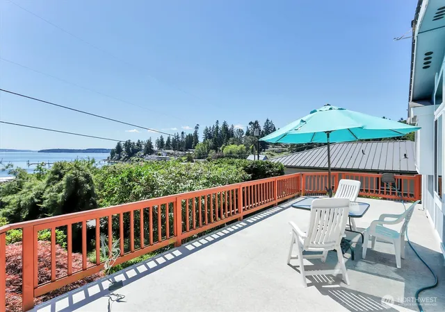 Photo 3 of Sale Pending at 4307 77th Place Nw, Tulalip, WA 98271 | MLS# NWM2536951 | Listing updated on 2026-09-25