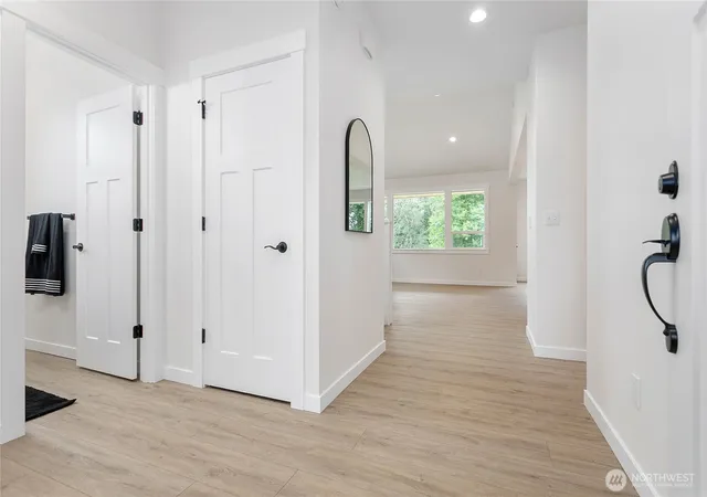 Photo 3 of Single family home for sale at 2134 Lagerwey Cir, Lynden, WA 98264 | MLS# NWM2536984 | Listing updated on 2026-09-29