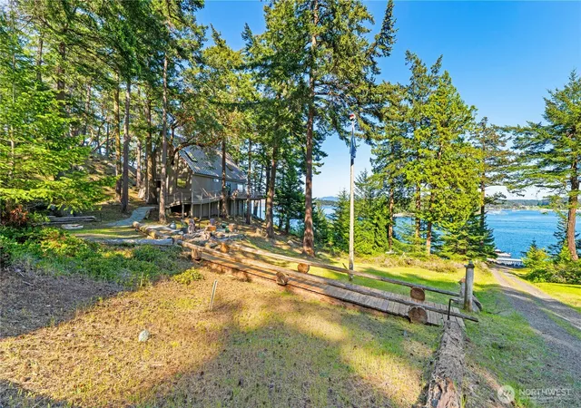 Photo 2 of Single family home for sale at 5 Nelson Trl, Henry Island, WA 98250 | MLS# NWM2537055 | Listing updated on 2026-09-24