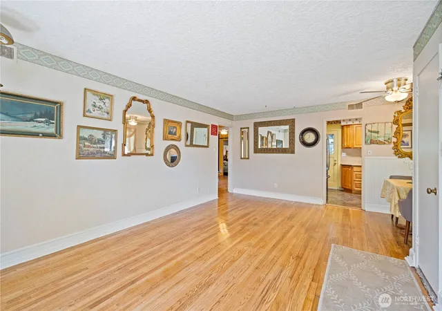Photo 3 of Single family home for sale at 971 19th Avenue, Longview, WA 98632 | MLS# NWM2537072 | Listing updated on 2026-09-22