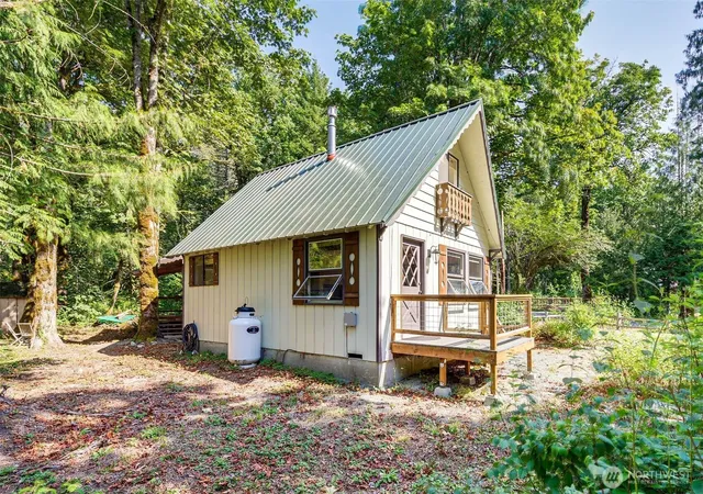 Photo 4 of Single family home for sale at 64464 NE 180th Street, Baring, WA 98224 | MLS# NWM2537090 | Listing updated on 2026-09-22