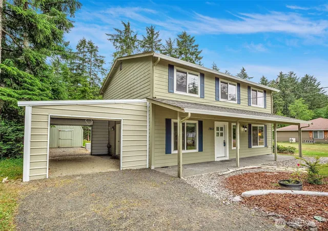 Photo 2 of Single family home for sale at 1902 194th Street, Long Beach, WA 98631 | MLS# NWM2537144 | Listing updated on 2026-09-21