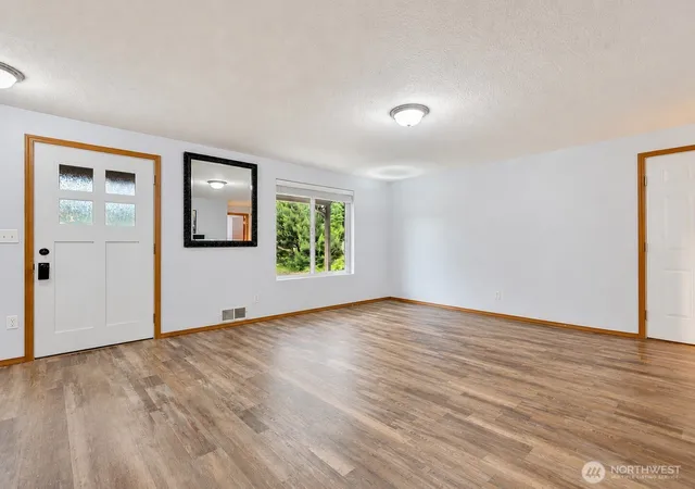 Photo 3 of Single family home for sale at 1902 194th Street, Long Beach, WA 98631 | MLS# NWM2537144 | Listing updated on 2026-09-21