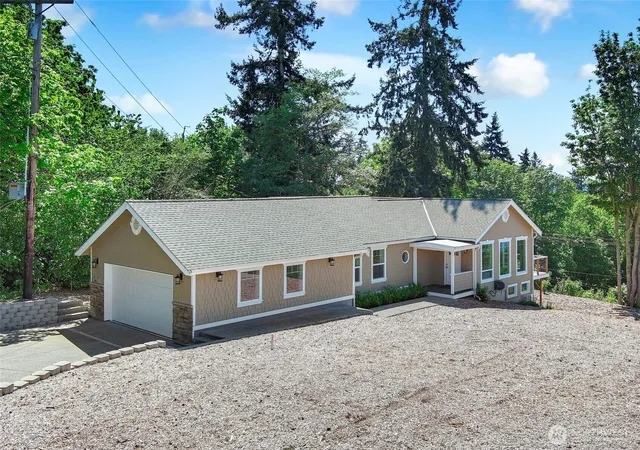 Photo 3 of Single family home for sale at 501 11th Street, Mukilteo, WA 98275 | MLS# NWM2537158 | Listing updated on 2026-09-28