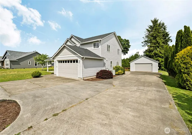 Photo 3 of Single family home for sale at 52 Morgan Dr, Cathlamet, WA 98612 | MLS# NWM2537164 | Listing updated on 2026-09-25
