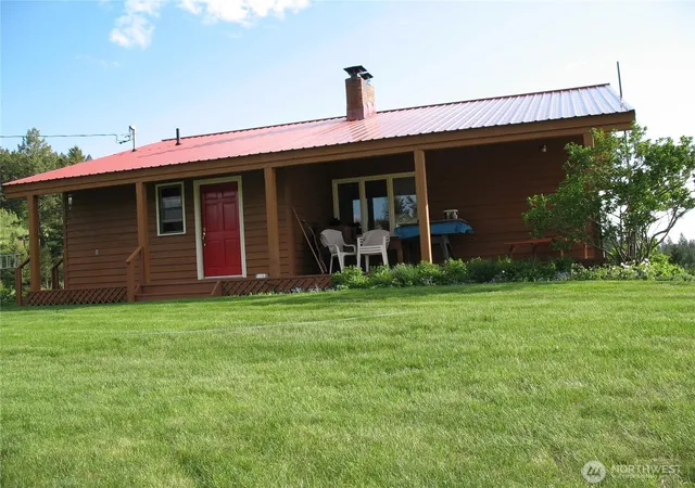 Photo 2 of Single family home for sale at 40 Turner Homestead Rd, Oroville, WA 98844 | MLS# NWM2537182 | Listing updated on 2026-09-22
