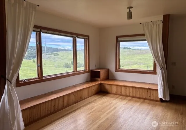 Photo 3 of Single family home for sale at 40 Turner Homestead Rd, Oroville, WA 98844 | MLS# NWM2537182 | Listing updated on 2026-09-22