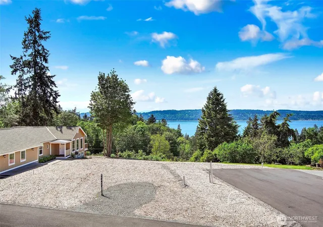 Land for sale at 507 11th Street, Mukilteo, WA 98275 | MLS# NWM2537185