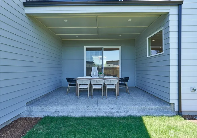 Photo 3 of Contingent at 14215 179th Street E #23, Puyallup, WA 98374 | MLS# NWM2537220 | Listing updated on 2026-10-13