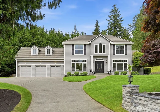 Photo 4 of Single family home for sale at 13503 110th Street Ct E, Puyallup, WA 98374 | MLS# NWM2537228 | Listing updated on 2026-09-30