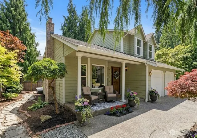 Photo 1 of Single family home for sale at 15931 2nd Place W, Lynnwood, WA 98087 | MLS# NWM2537275 | Listing updated on 2026-10-11