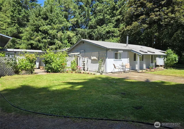 Photo 3 of Sale Pending at 8823 Old Hwy 99 Se, Olympia, WA 98501 | MLS# NWM2537299 | Listing updated on 2026-07-29