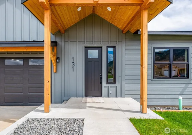 Photo 2 of Single family home for sale at 131 Fruitful Pl, Cashmere, WA 98815 | MLS# NWM2537313 | Listing updated on 2026-09-22
