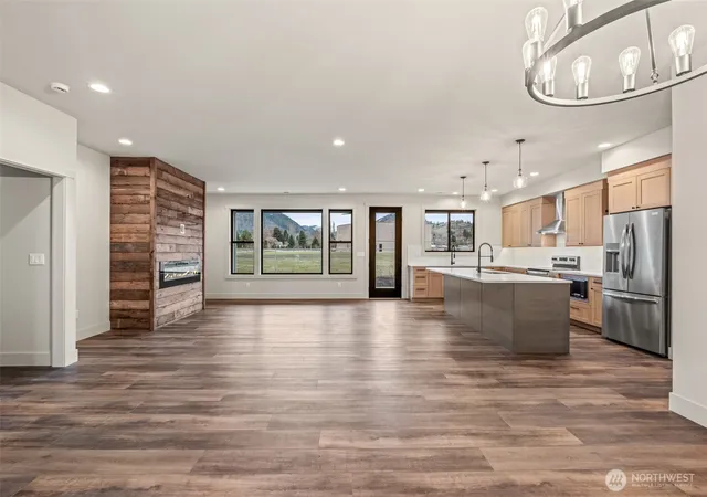 Photo 2 of Single family home for sale at 130 Fruitful Pl, Cashmere, WA 98815 | MLS# NWM2537322 | Listing updated on 2026-09-22