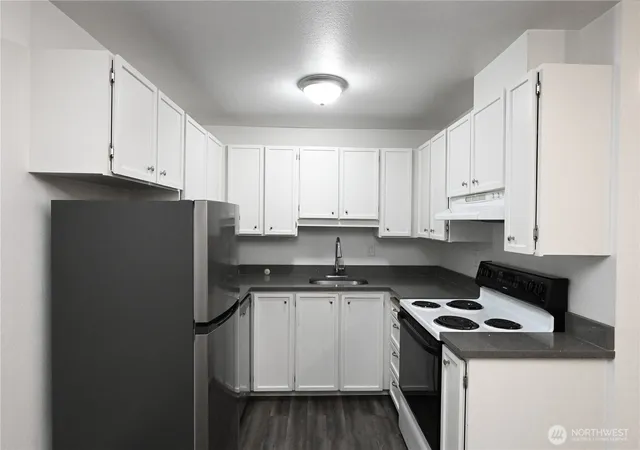 Photo 3 of Multi family home for sale at 3510 W Elmore St, Seattle, WA 98199 | MLS# NWM2537323 | Listing updated on 2026-09-22