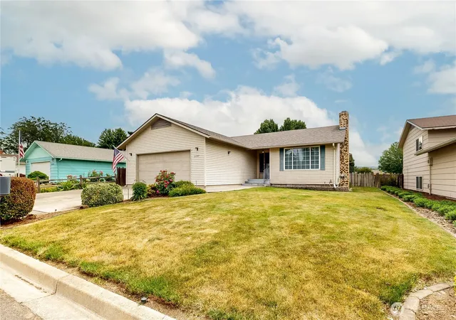 Photo 1 of Single family home for sale at 2287 Granite Dr, Walla Walla, WA 99362 | MLS# NWM2537339 | Listing updated on 2026-10-01