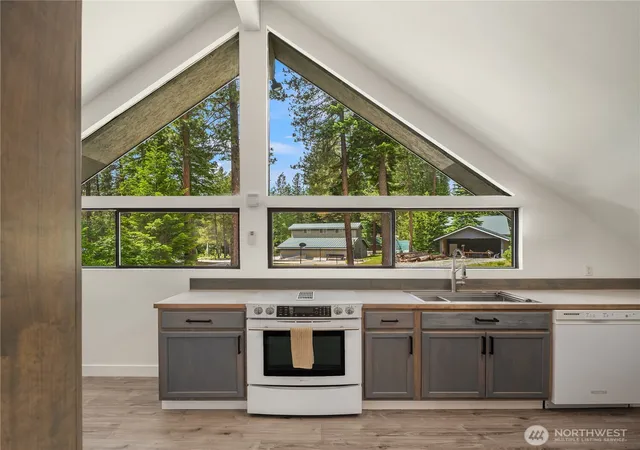 Photo 3 of Single family home for sale at 21005 Lower Chiwawa River Rd, Leavenworth, WA 98826 | MLS# NWM2537340 | Listing updated on 2026-09-29