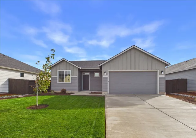 Photo 1 of Single family home for sale at 606 Powell Ave, Winlock, WA 98596 | MLS# NWM2537351 | Listing updated on 2026-10-26