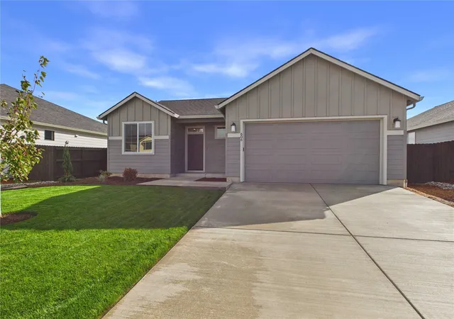 Photo 2 of Single family home for sale at 606 Powell Ave, Winlock, WA 98596 | MLS# NWM2537351 | Listing updated on 2026-10-26