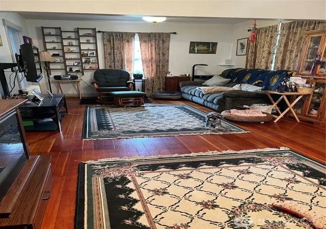 Photo 3 of Single family home for sale at 2274 Elmway, Okanogan, WA 98840 | MLS# NWM2537393 | Listing updated on 2026-09-22