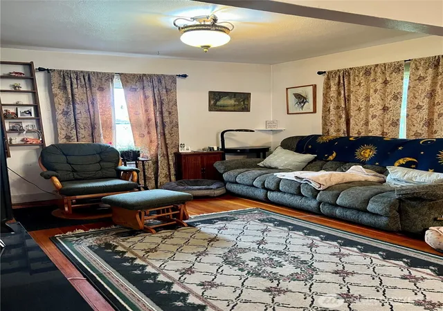 Photo 3 of Single family home for sale at 2274 Elmway, Okanogan, WA 98840 | MLS# NWM2537393 | Listing updated on 2026-09-22
