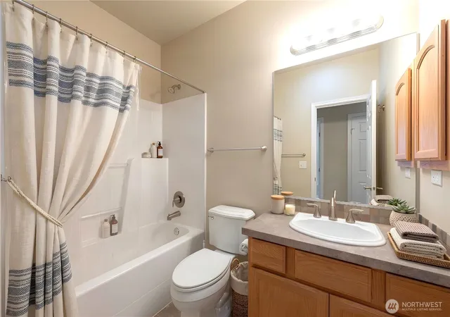 Photo 3 of Single family home for sale at 4986 Meriwood Dr NE, Olympia, WA 98516 | MLS# NWM2537405 | Listing updated on 2026-10-23