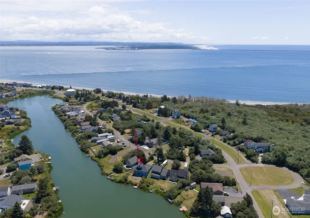 Photo 4 of Single family home for sale at 142 Sea Breeze Loop SE, Ocean Shores, WA 98569 | MLS# NWM2537427 | Listing updated on 2026-09-22