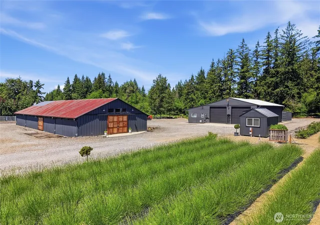 Photo 4 of Single family home for sale at 19012 NE 139th Street, Brush Prairie, WA 98606 | MLS# NWM2537445 | Listing updated on 2026-09-22