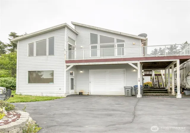 Photo 2 of Single family home for sale at 15 Diamond Dr, Pacific Beach, WA 98571 | MLS# NWM2537451 | Listing updated on 2026-09-22