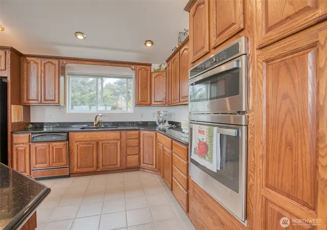 Photo 4 of Single family home for sale at 15 Diamond Dr, Pacific Beach, WA 98571 | MLS# NWM2537451 | Listing updated on 2026-09-22