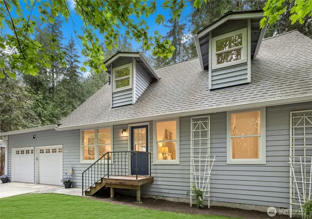 Photo 3 of Single family home for sale at 3211 W Ames Lake Dr Ne, Redmond, WA 98053 | MLS# NWM2537452 | Listing updated on 2026-09-22