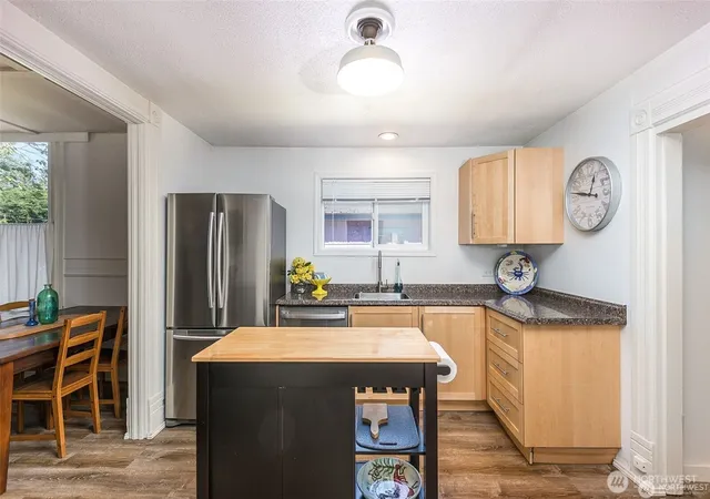 Photo 4 of Single family home for sale at 4900 Sequim Dungeness Way, Sequim, WA 98382 | MLS# NWM2537461 | Listing updated on 2026-09-23