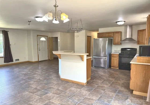 Photo 3 of Single family home for sale at 509 Point Brown Ave Sw, Ocean Shores, WA 98569 | MLS# NWM2537478 | Listing updated on 2026-10-01