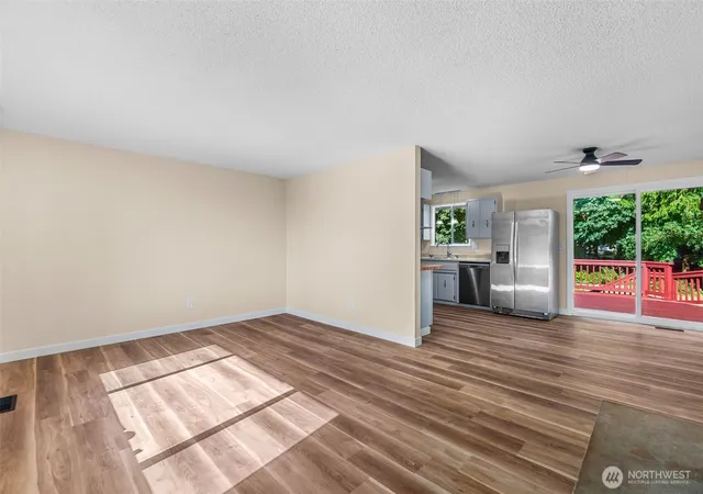 Photo 3 of Single family home for sale at 602 Val Vista Dr, Montesano, WA 98563 | MLS# NWM2537501 | Listing updated on 2026-09-22
