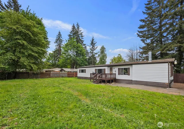 Photo 3 of Manufactured home for sale at 2641 Scotlac Dr SW, Olympia, WA 98512 | MLS# NWM2537512 | Listing updated on 2026-09-22