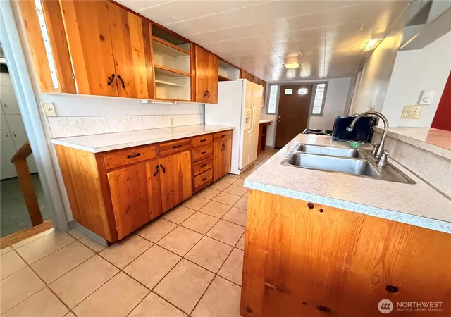 Photo 3 of Single family home for sale at 2108 Deerpath, Oroville, WA 98844 | MLS# NWM2537574 | Listing updated on 2026-09-22