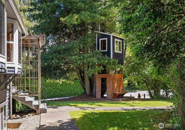 Photo 3 of Single family home for sale at 10308 SW 116th Avenue, Vashon, WA 98070 | MLS# NWM2537617 | Listing updated on 2026-09-24
