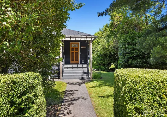 Photo 4 of Single family home for sale at 10308 SW 116th Avenue, Vashon, WA 98070 | MLS# NWM2537617 | Listing updated on 2026-09-24